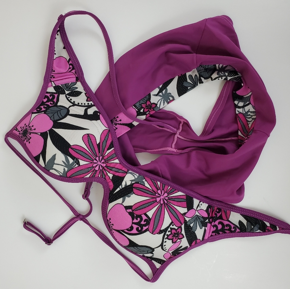 Juniors L Bikini 2 Pc - Picture 2 of 6